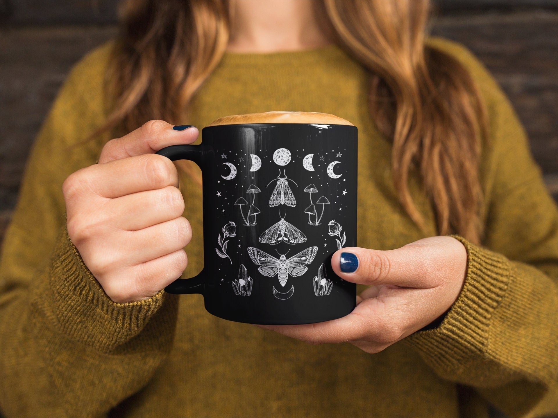 http://tinybeastdesigns.com/cdn/shop/products/mystical-moth-mug-698616.jpg?v=1647053590