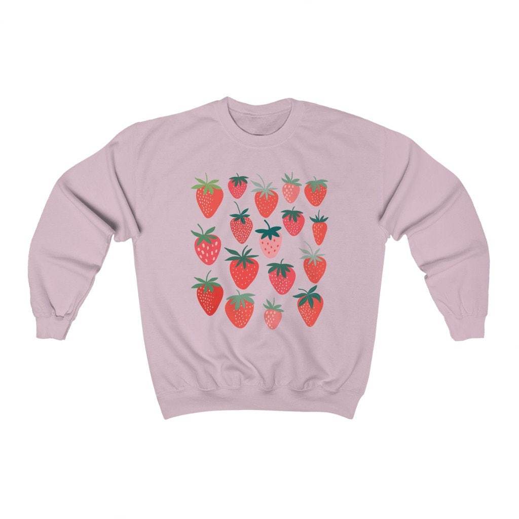 Strawberry Heart Sweatshirt, Strawberry Top, Strawberry Print, Kawaii  Sweatshirt, Aesthetic Clothing - Robin and Rose